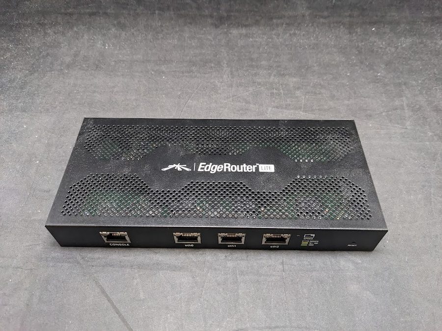 Маршрутизатор Ubiquiti EdgeRouter Lite 3 Port | ERLite-3 | | Functional