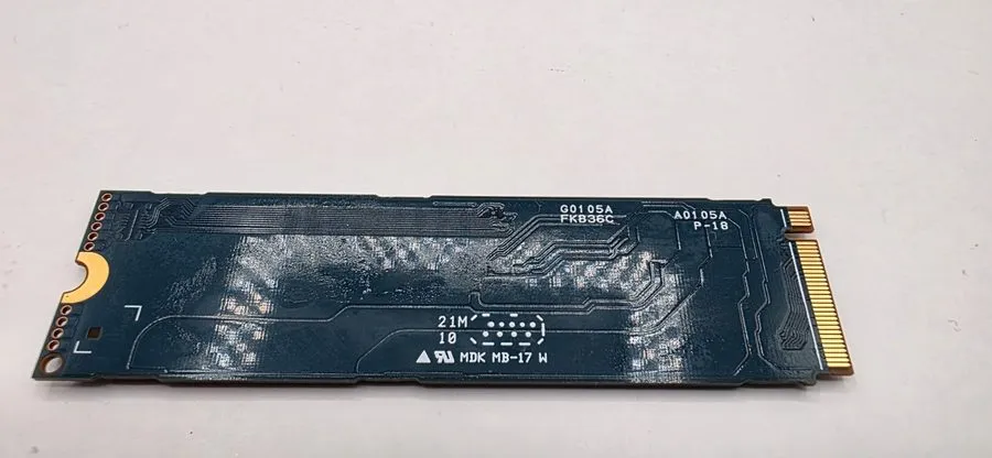 SSD-накопитель Kioxia 2280mm NVMe 1TB M.2 NVMe Gen 4.0 x 4 SSD KXG80ZNV1T02 — фото лота 1