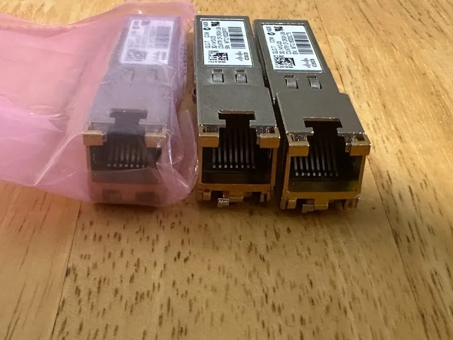 Трансивер in Clamshell Cisco GLC-T 30-1410-03 / 04 SFP Transceivers