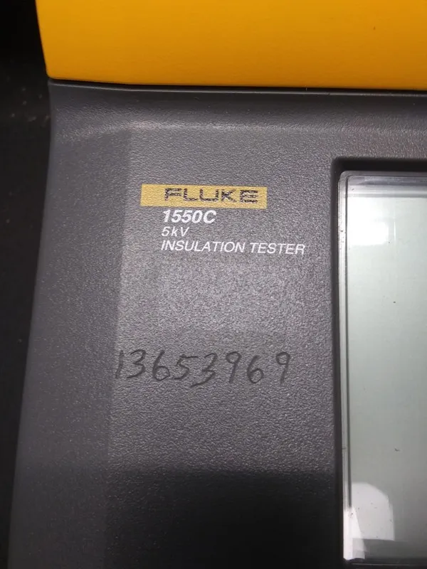 Тестер Fluke 1550C Megohmmeter/Insulation Resistance Tester, 5kV, 1 TΩ