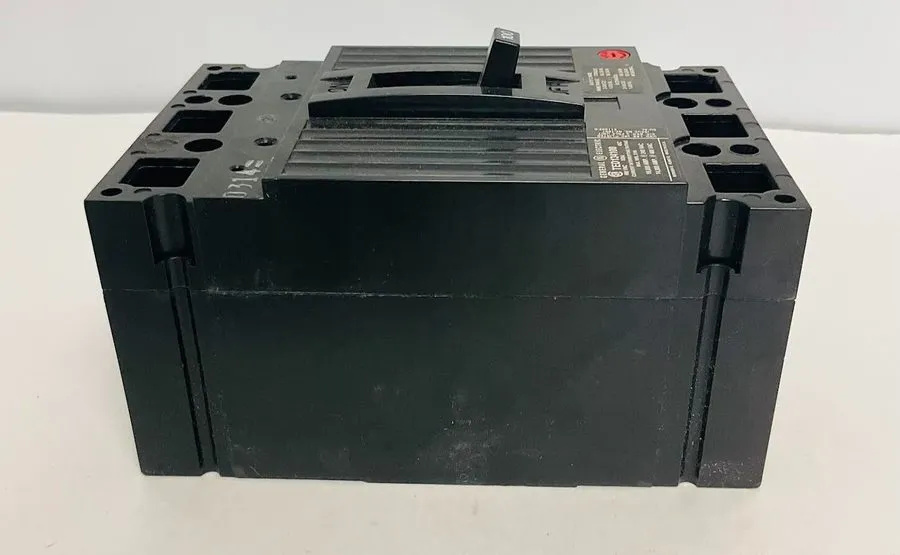 Автоматический выключатель GE Circuit Breaker TED134100WL 100A 3 Pole TED134100 