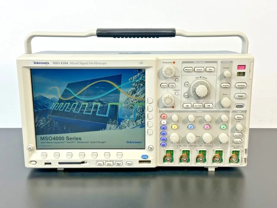 Осциллограф Tektronix MSO4104 1GHz 4 Channel 5GS/s Mixed Signal Oscilloscope