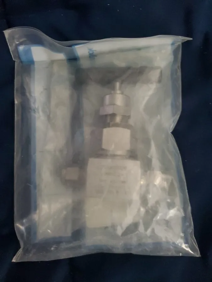 Клапан Swagelok SS-3HNRS4 SS High Pressure Union Bonnet Needle Valve FNSP