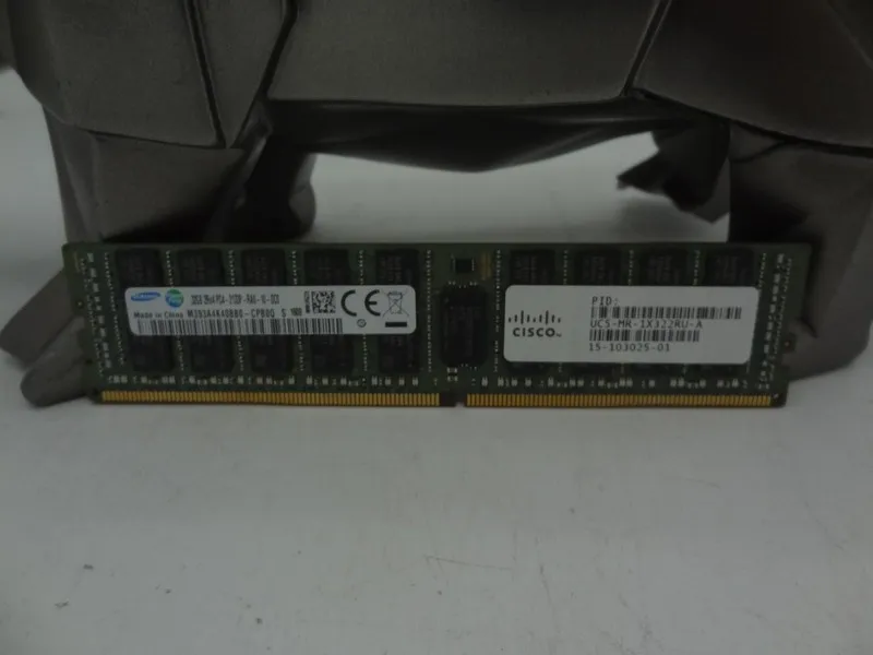 Модуль памяти UCS-MR-1X322RU-A 32GB DDR4-2133 RDIMM RAM Cisco UCS B200/ B420/ C2