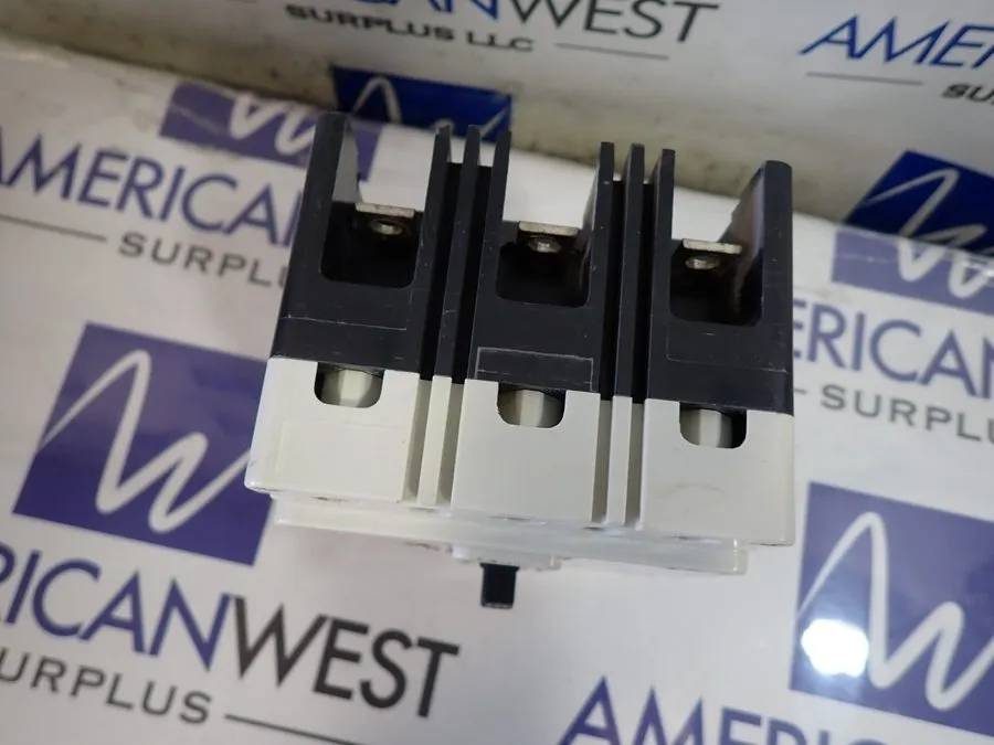 Автоматический выключатель Cutler Hammer HFD3225 HFD65k 225 amp 3 pole Circuit B
