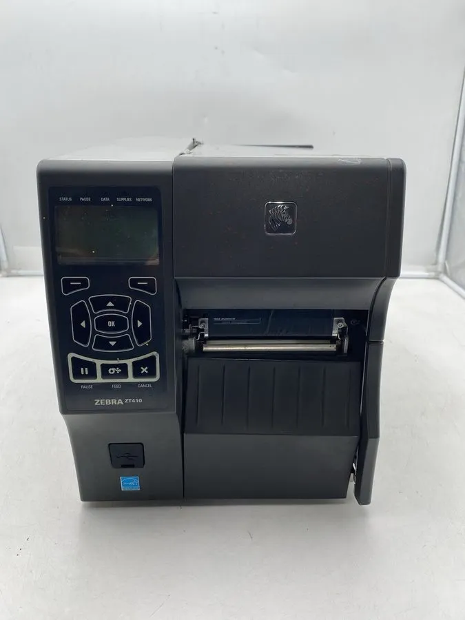 Принтер этикеток Zebra ZT410 ZT41043-T010000Z Industrial Label Printer Powers On