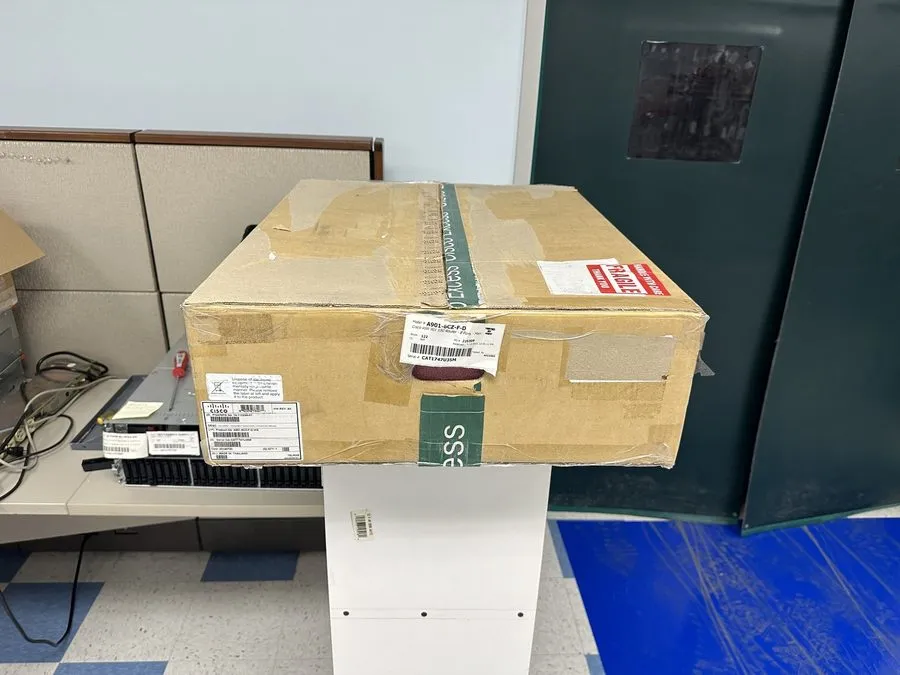 Маршрутизатор Cisco A901-6CZ-F-D Cisco ASR 901 10G Router 8 Ports Man