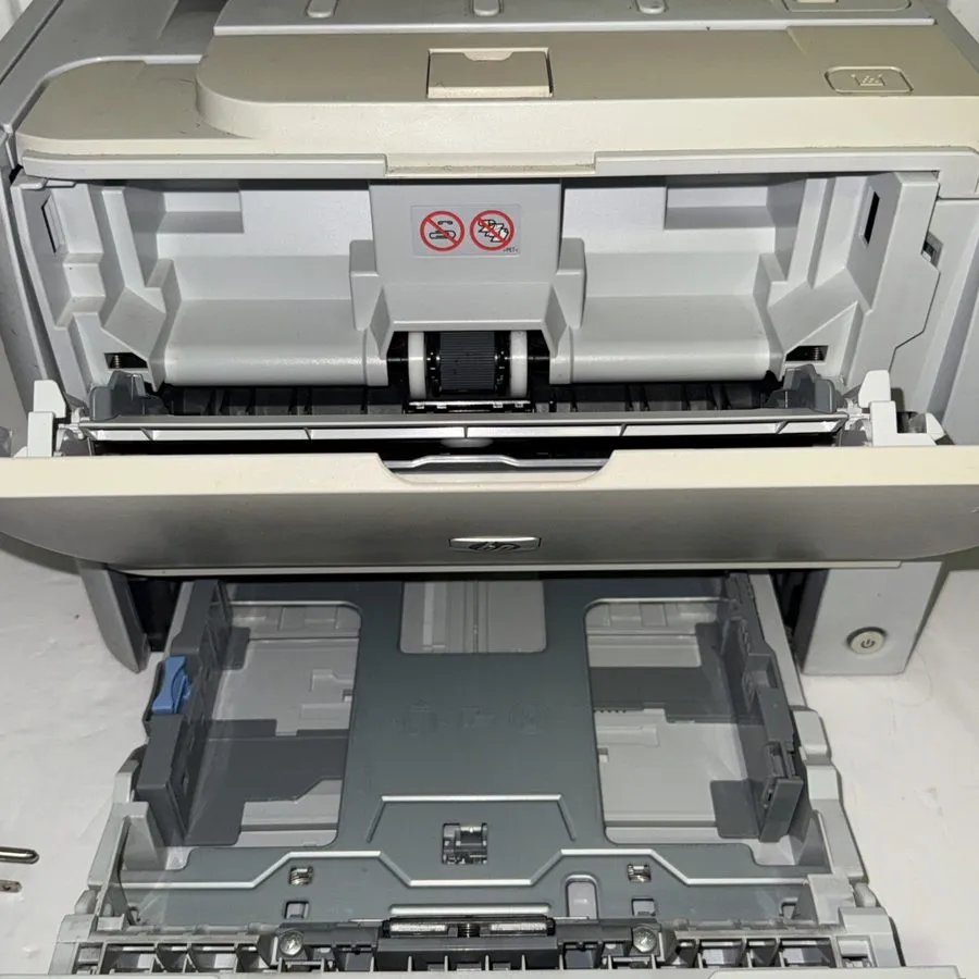 Лазерный принтер HP Laserjet P2035 Monochrome Workgroup Laser Printer 53k pg ct