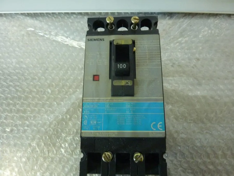 Автоматический выключатель Siemens ED63A100 Sentron Series Circuit Breaker 100A 