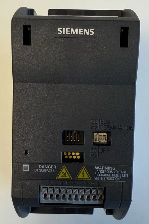 Частотный преобразователь Siemens Sinamics G110 CPM110 AIN 6SL3211-0AB15-5UA1 23