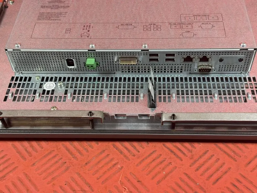 Промышленный компьютер Siemens 6AV7884-3AD20-3BD0 Simatic HMI IPC477C FW: Now — фото лота 2