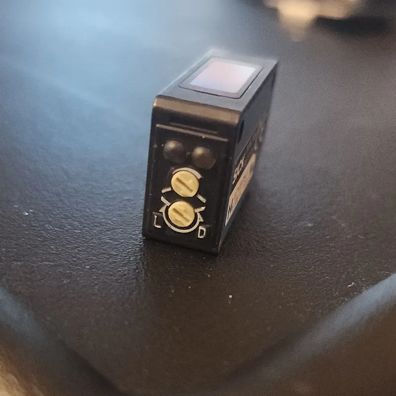 Фотоэлектрический датчик SICK 6026112, WT100-P3410, Miniature photoelectric sens