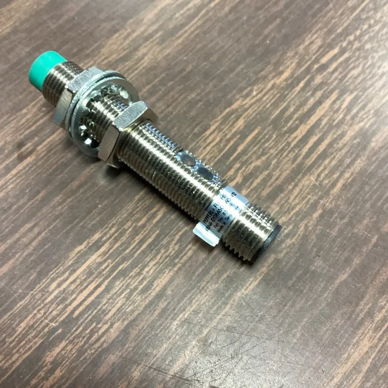 Датчик приближения Pepperl + Fuchs NBN4-12GM60-WS-V12 Proximity Sensor