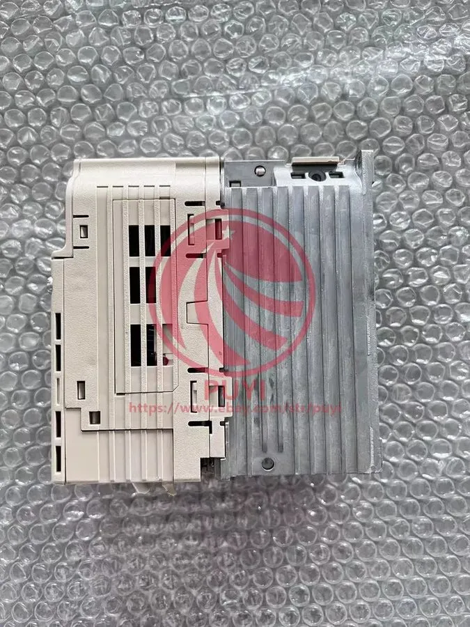 Частотный преобразователь Yaskawa Inverter CIMR-JT2A0006BAA J1000 1.1KW/0.75KW 2