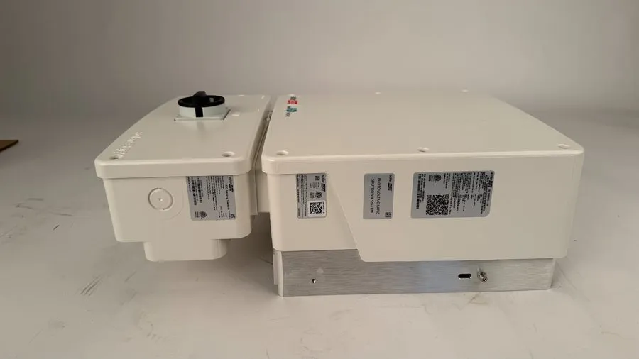 Инвертор SolarEdge SE10000H-US000BEU4 HD-Wave Single Phase Grid-Tie Inverter 100 — фото лота 4