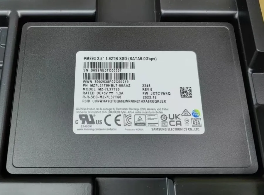 SSD-накопитель Samsung PM893 1.92TB SSD 2.5" SATA 6Gbps MZ-7L31T90 MZ7L31T9HBLT-