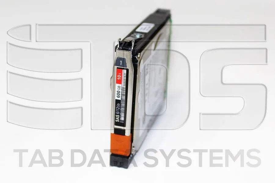 Жёсткий диск EMC 005051631 600GB 10K 2.5" 12Gb SAS HDD D3-2S10-600 Unity 300 400