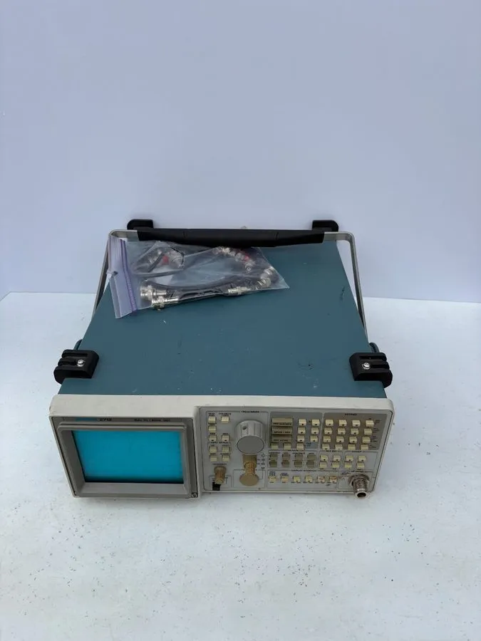 Анализатор спектра Tektronix 2712 Spectrum Analyzer 9khz to 1.8Ghz NR parts or r — фото лота 1