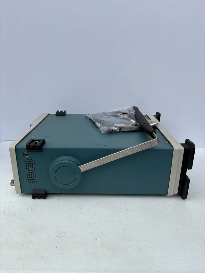 Анализатор спектра Tektronix 2712 Spectrum Analyzer 9khz to 1.8Ghz NR parts or r — фото лота 2