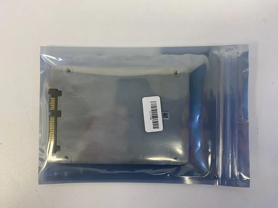 SSD-накопитель MWKF2 Dell Intel DC S4600 1.92TB 6Gb/s SATA 2.5'' SSD SSDSC2KG019 — фото лота 1