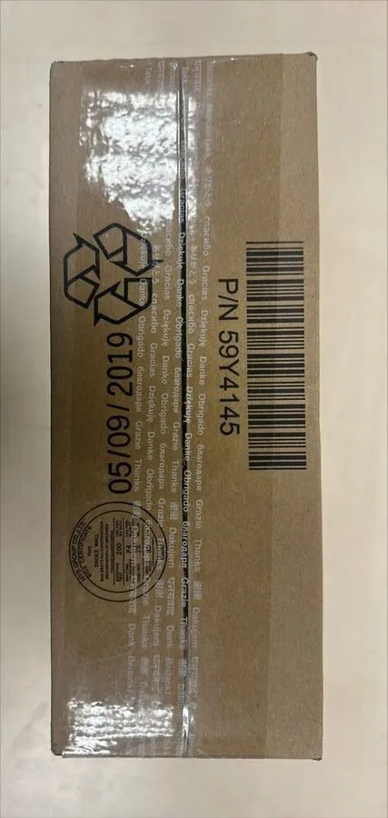 Жёсткий диск Lenovo Storage 900GB 00WC037 2.5" in 3.5" 10K SAS HDD With Tray