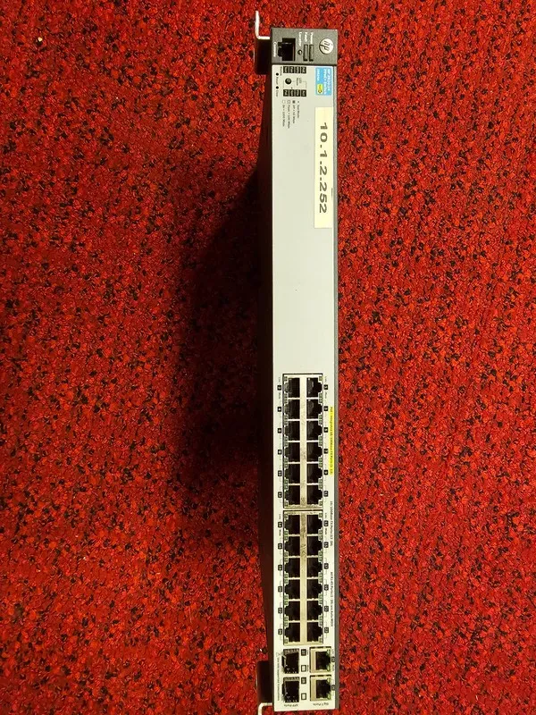 Коммутатор J9624A HP E2620-24-PPoE+ 24-Port PoE Switch HPE
