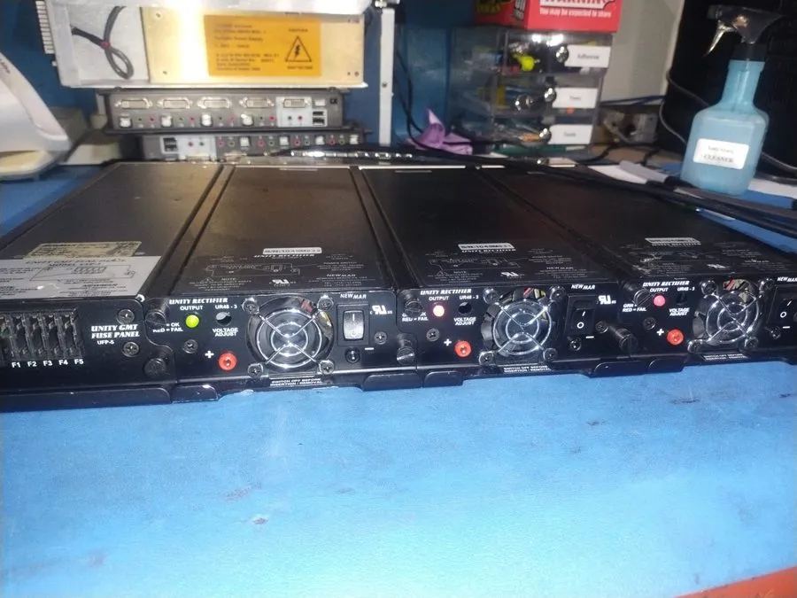 Операторское оборудование Newmar Unity Rectifier Shelf w/ Two UR48-3 & one UFP-5 — фото лота 2