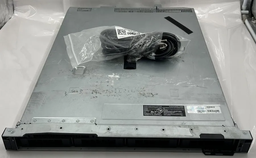 Сервер Dell Poweredge R250 1U Server E-2336 2.9GHz 6-Core 16gb Ram H755 4x Trays