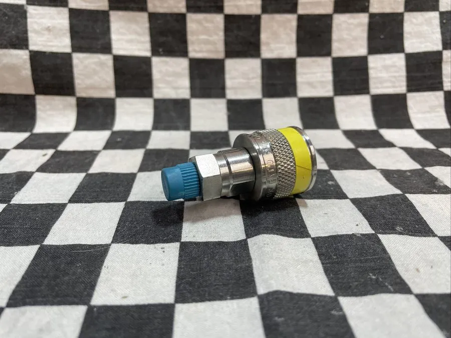 Клапан SWAGELOK Quick Connect Stem Valve 1/8" NPT, SS-QC4-D-2PMK4, SHIPSAMEDAY#F