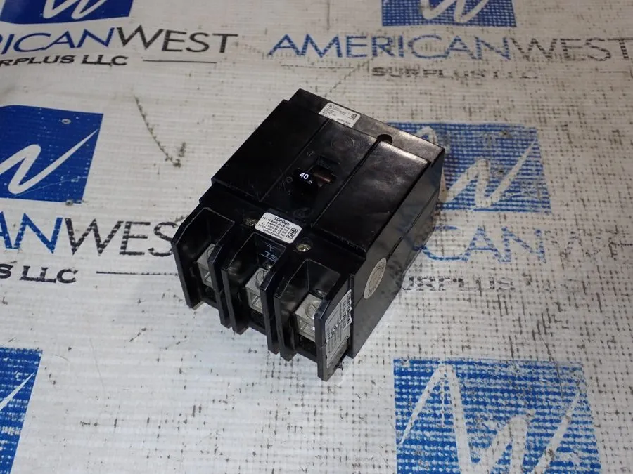 Автоматический выключатель Eaton GHB3040 40 Amp 3 Pole 277/480V GHB Bolt on Circ
