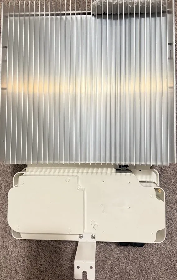 Инвертор SolarEdge HD-Wave SE11400H-US 11400W Grid-Tie Inverter DC Safety Switch — фото лота 2