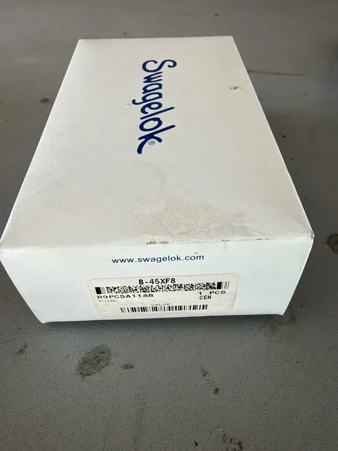 Клапан Swagelok B-45XF8 Brass 1-Piece 40 Series 3-Way Ball Valve FNSP