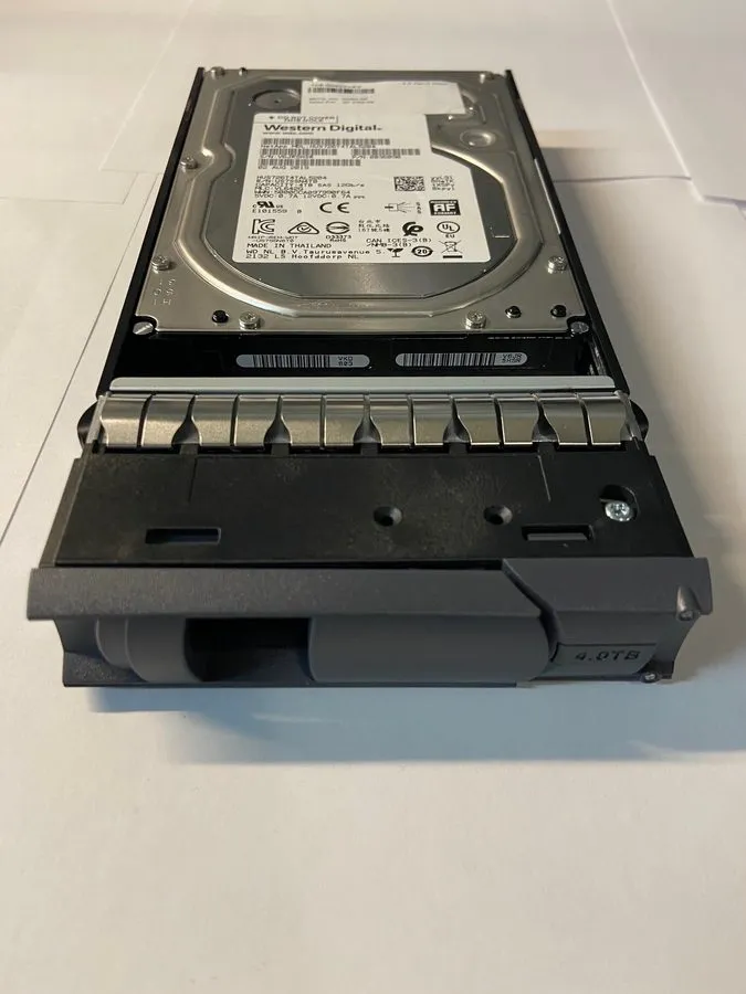 Дисковая полка NetApp DS4246 24Bay 4U Disk Shelf with 24x 4TB SAS 96 TB IN TOTAL