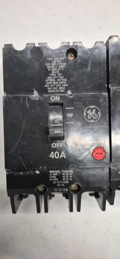 Автоматический выключатель GE TEY340 40A 3-Pole Circuit Breaker 480V AC Trip Ind