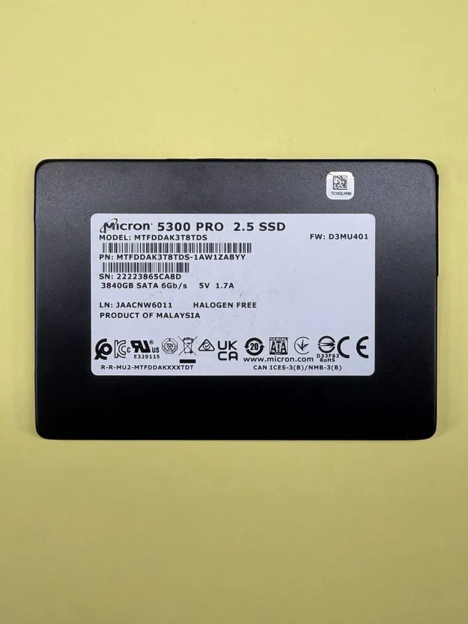 SSD-накопитель Micron 5300 PRO 3.84TB 2.5in SATA III 6Gb/s SSD MTFDDAK3T8TDS-1AW — фото лота 1