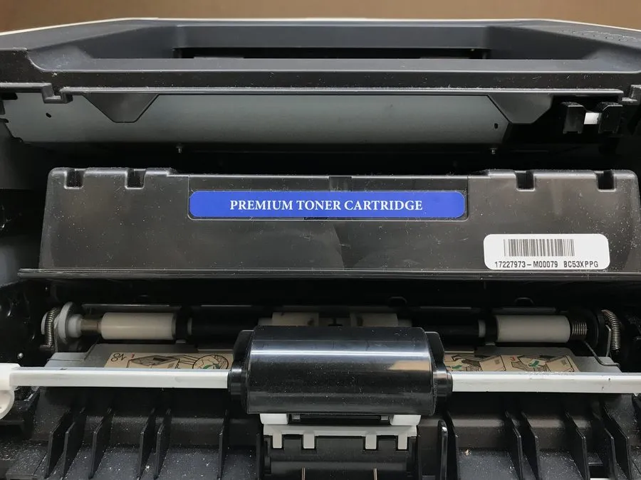 Лазерный принтер HP LaserJet P2015 CB366A Laser Printer Page Count 121K