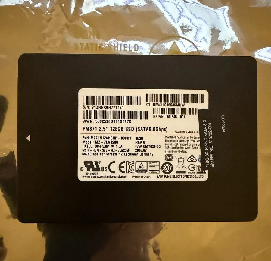SSD-накопитель Samsung PM871 128GB 2.5" SATA 6Gb/s Solid State Drive SSD MZ-7LN1