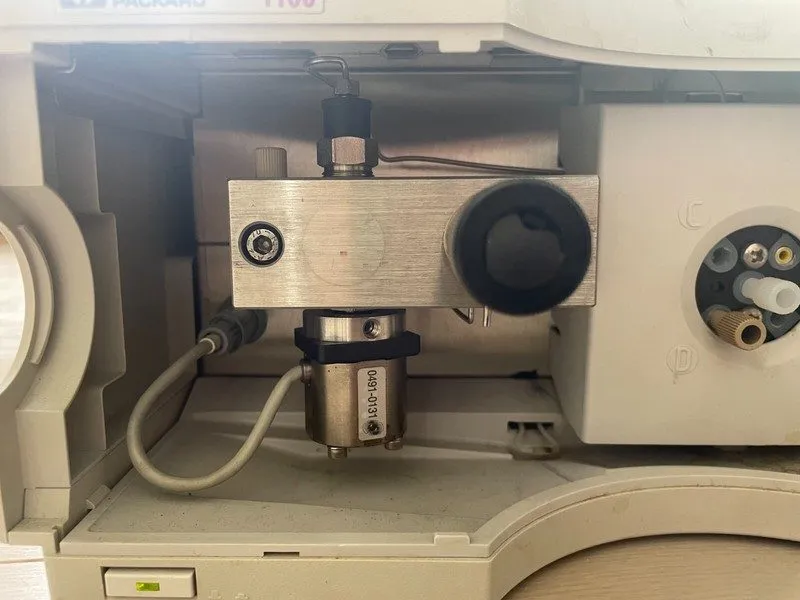 Хроматограф Agilent 1100 HPLC G1311A Quat Pump Fair Condition