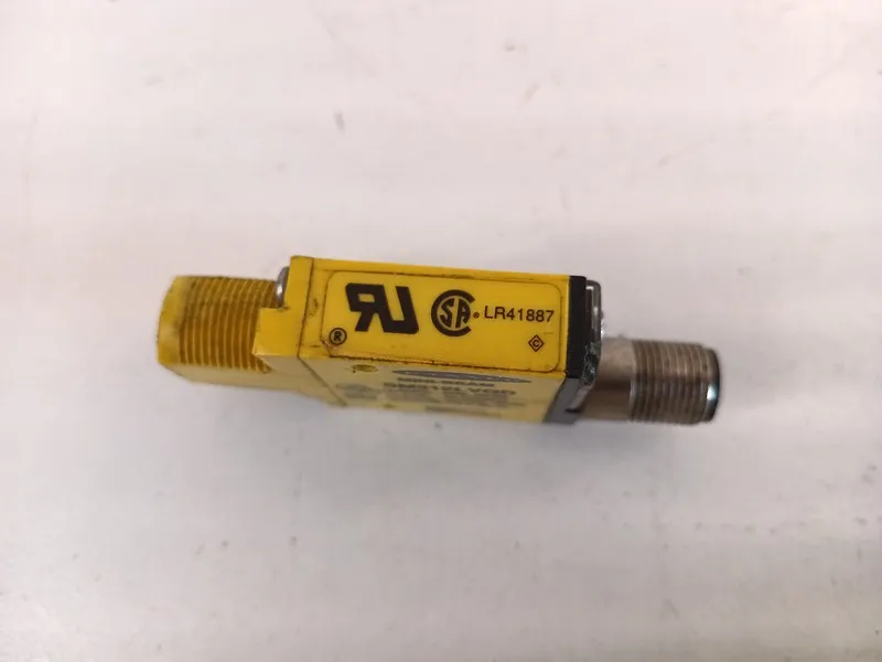 Фотоэлектрический датчик Banner SM312LVQD Photoelectric Sensor Retro 5M 10-30VDC