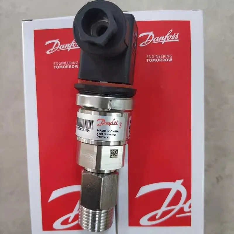 Датчик давления Danfoss Pressure Transmitter Sensor MBS3250 060G1791 0-10bar 4-2
