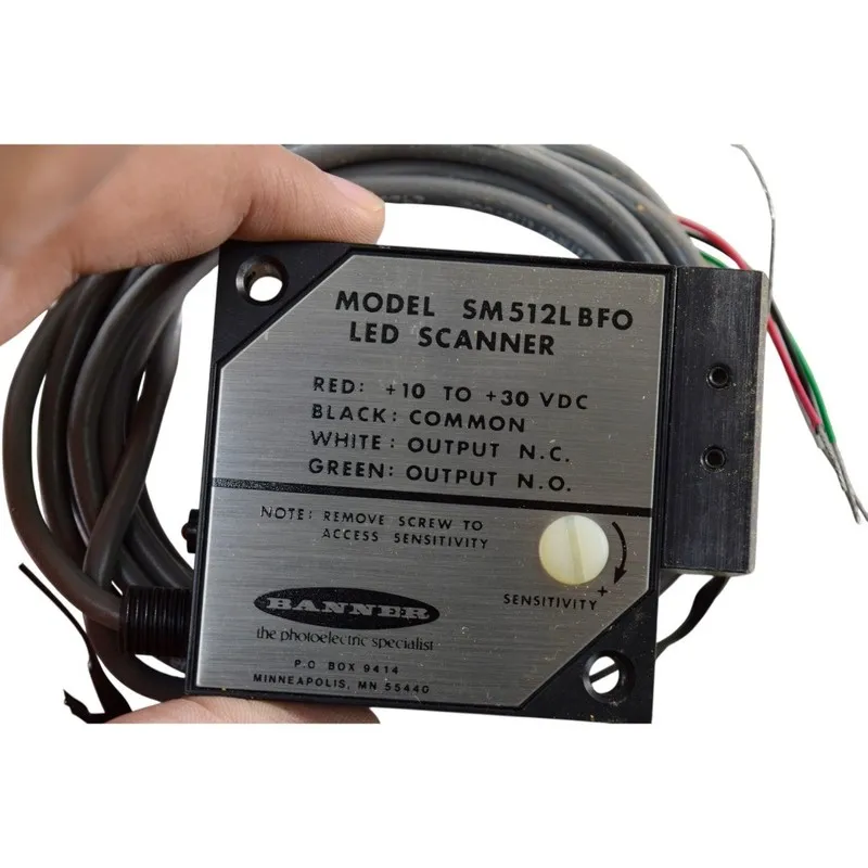 Фотоэлектрический датчик Banner SM512LBFO LED Scanner Photoelectric Sensor 10-30