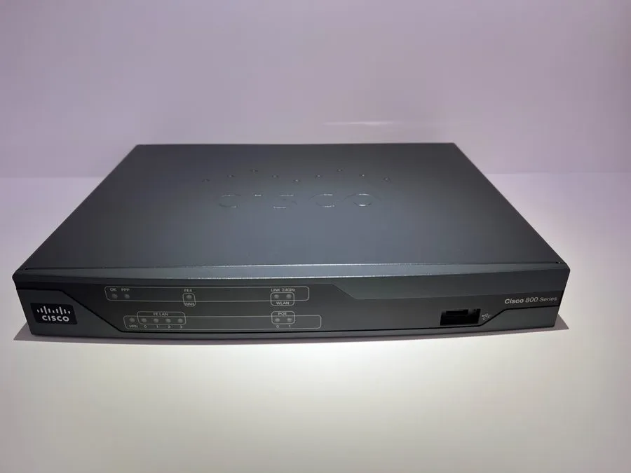 Маршрутизатор Cisco 881W 4-Port 10/100 Wireless N Router (CISCO881W-GN-A-K9)