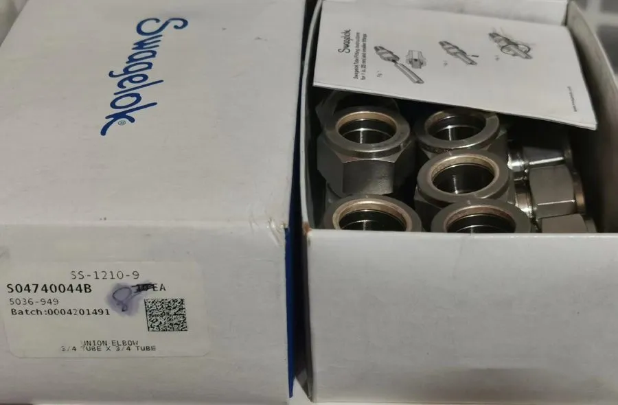 Фитинг Swagelok SS-1210-9 Stainless Steel Swagelok Tube Fitting FNSP