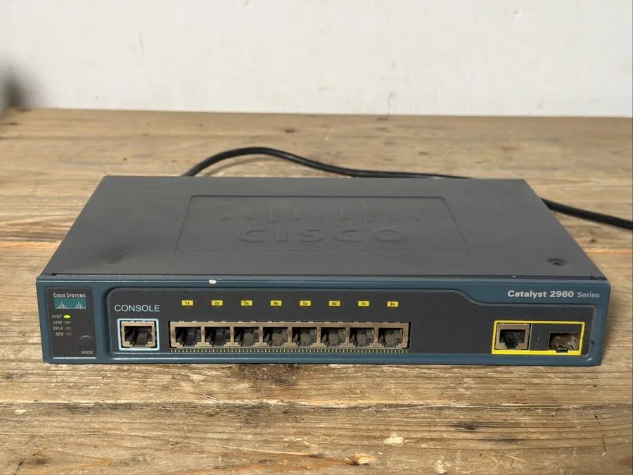 Коммутатор Cisco Catalyst (WS-C2960-8TC-L) 8-Ports External Switch Managed