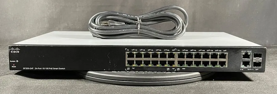 Коммутатор Cisco SF200-24P 24-Port 10/100 PoE Smart Managed Rackmount Switch