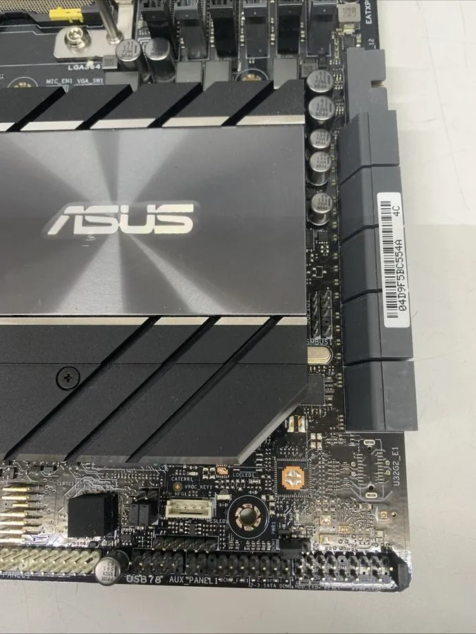 Материнская плата ASUS Pro WS C621-64L SAGE/10G EATX Motherboard LGA3647 DDR4 Du — фото лота 1