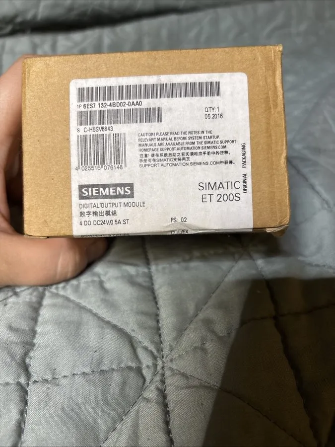 Модуль ввода-вывода 6ES7132-4BD02-0AA0 Siemens ET 200S Digital Output 24 V DC / 