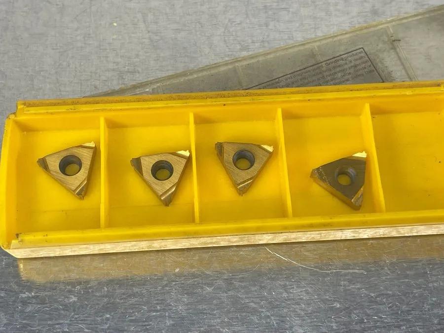 Режущий инструмент Kennametal LT-16NR 10RD KC5025 Carbide Insert Threading