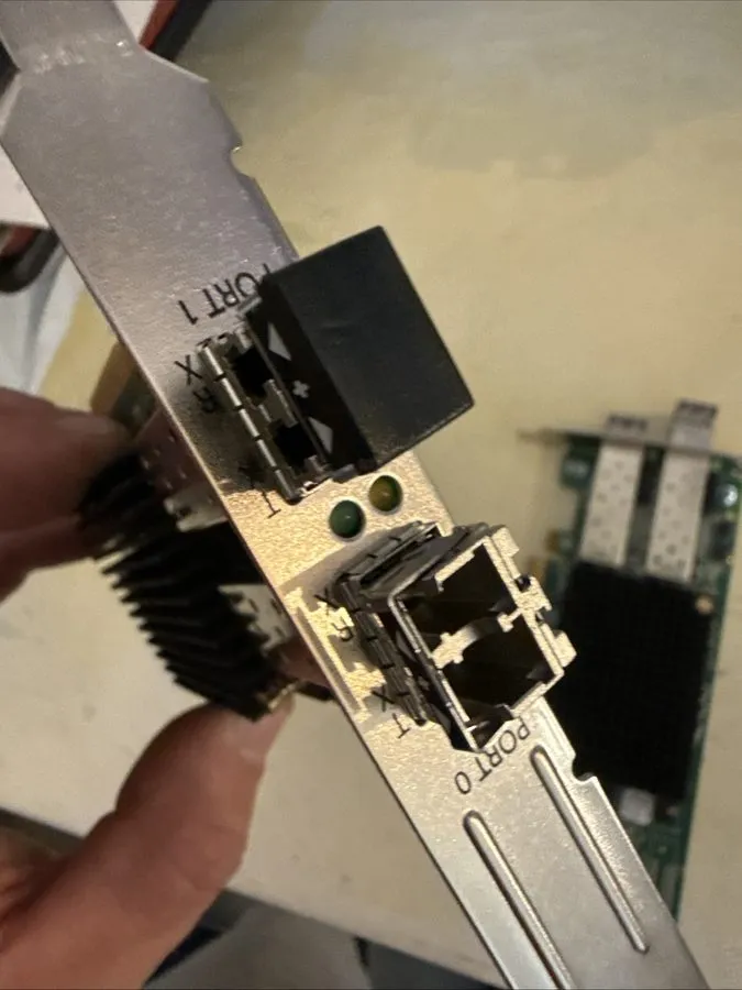 Контроллер HP AJ763-63003 697890-001 Emulex LPe12002 8Gb Dual Port FC HBA