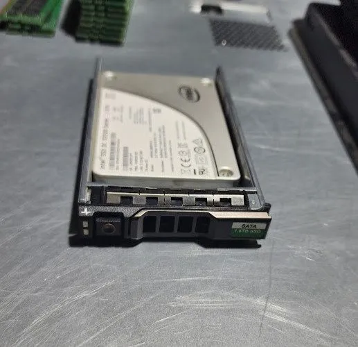 SSD-накопитель Intel DC S3500 600GB Series SSD 2.5" SATA 6Gb/s Intelnal Solid St